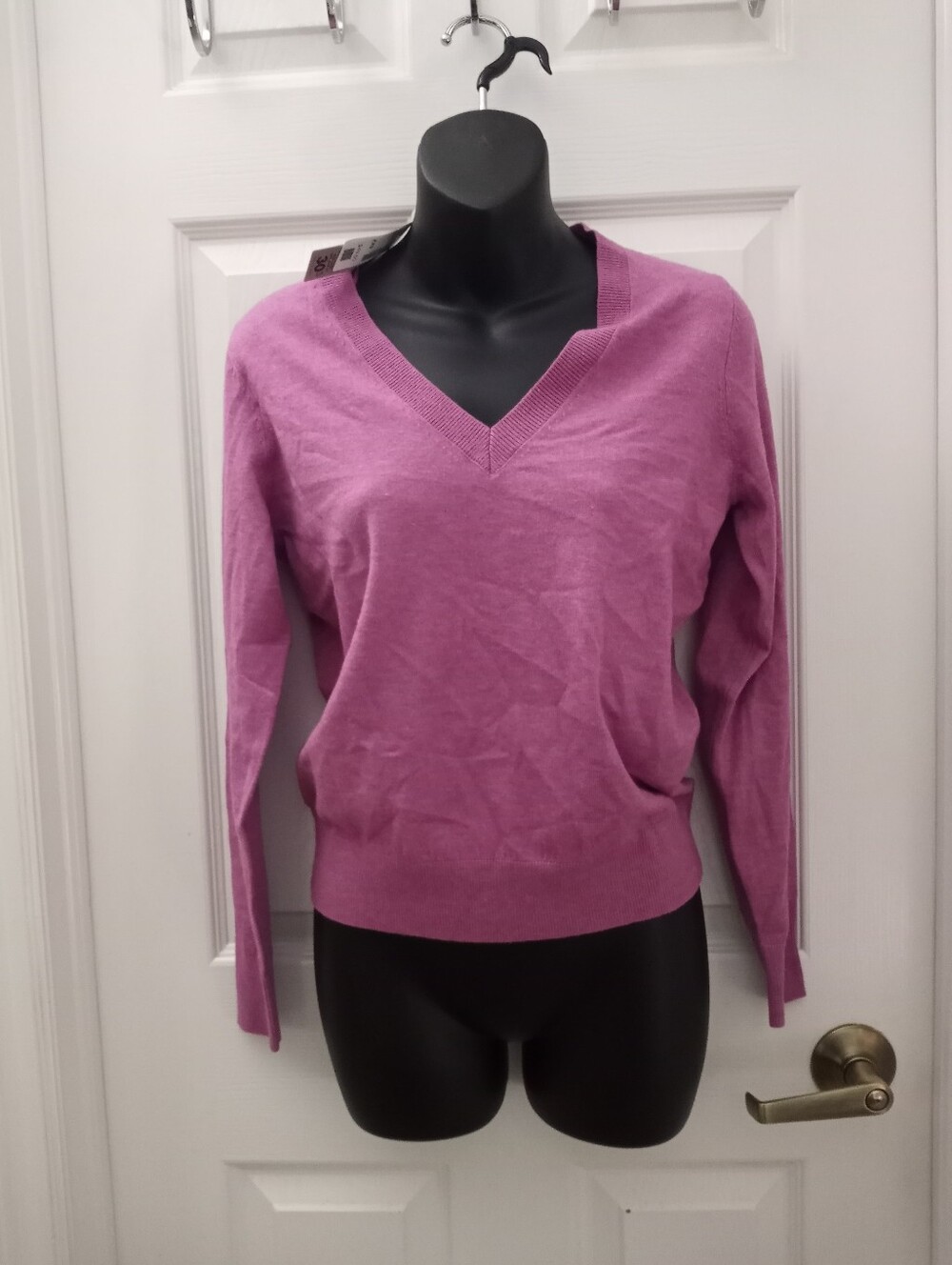 👑NWT REITMANS Sweater Top👑